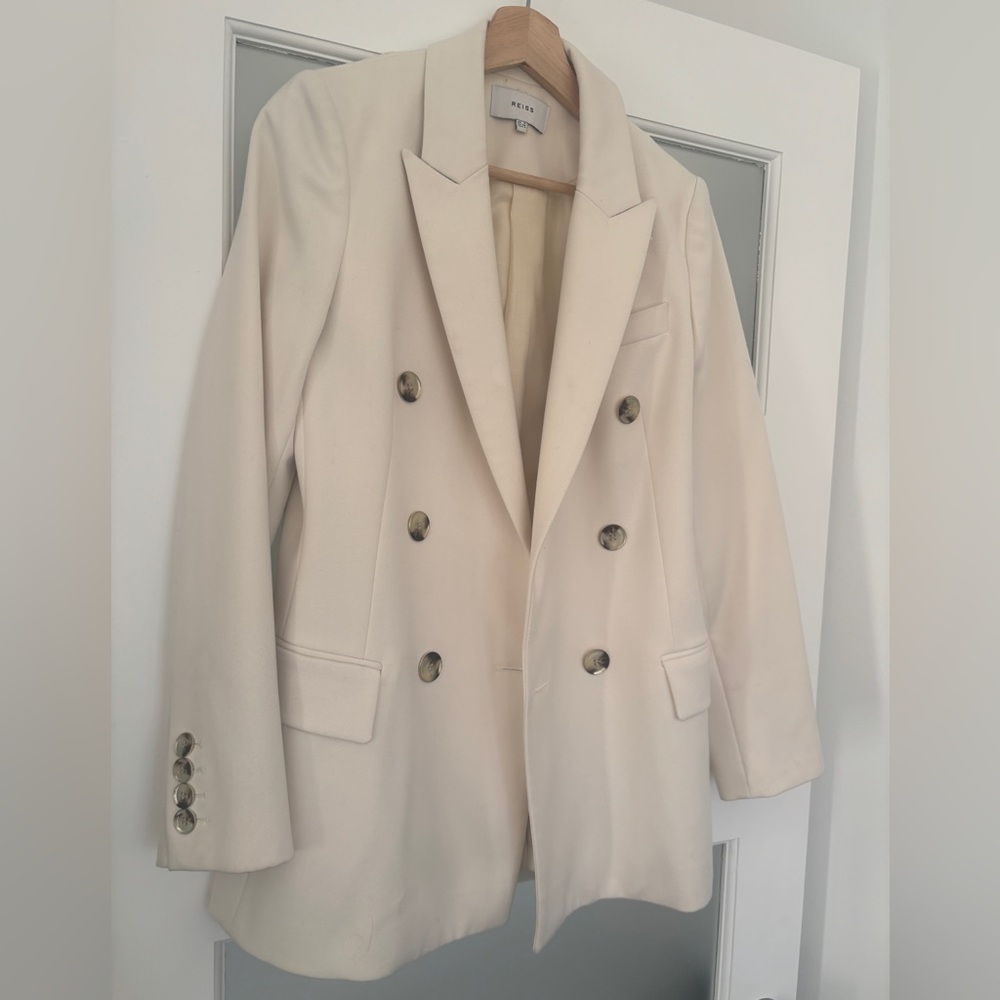 Elegant Cream Double-Breasted Women's Blazer